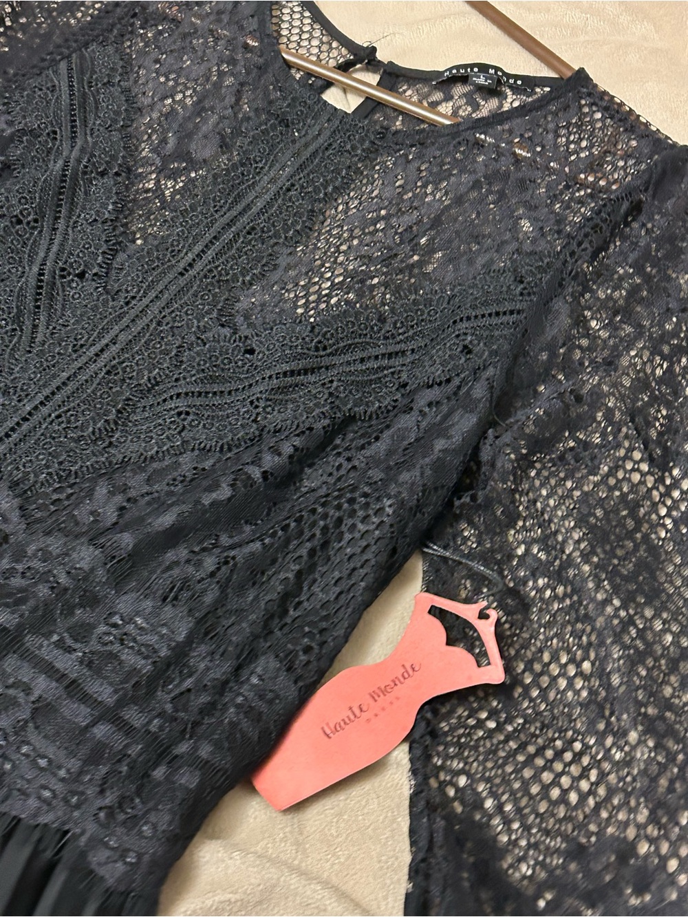 Haute Monde Black Lace Long Sleeve Pleated Evening Dress - Picture 10 of 13